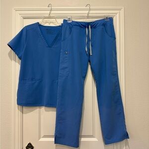 Ladies Figs Scrubs Set Kade Cargo Pants Blue Size Large